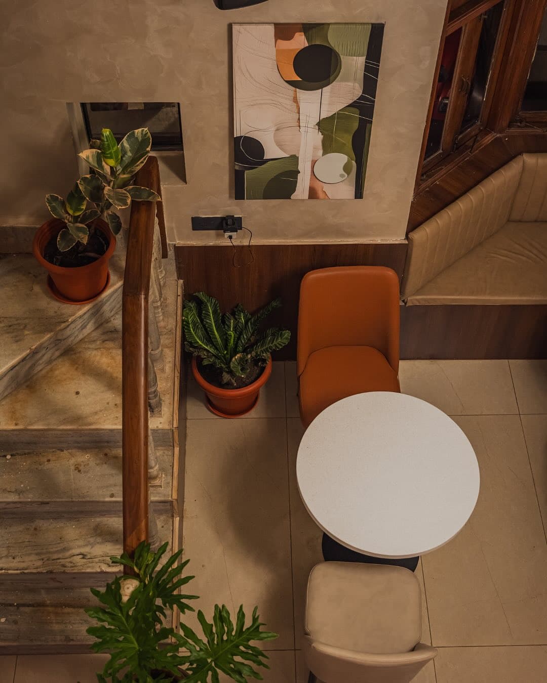 A Chimbel House — stairs & seating nook